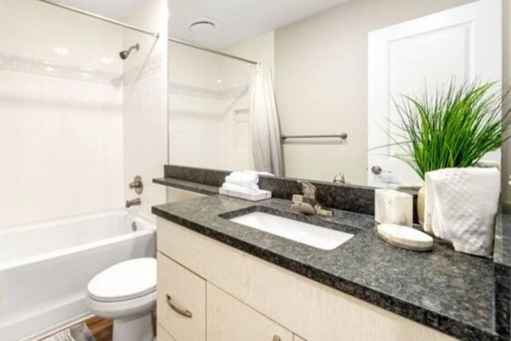 High-End On A Budget At Truist Park Atlanta Eksteriør bilde
