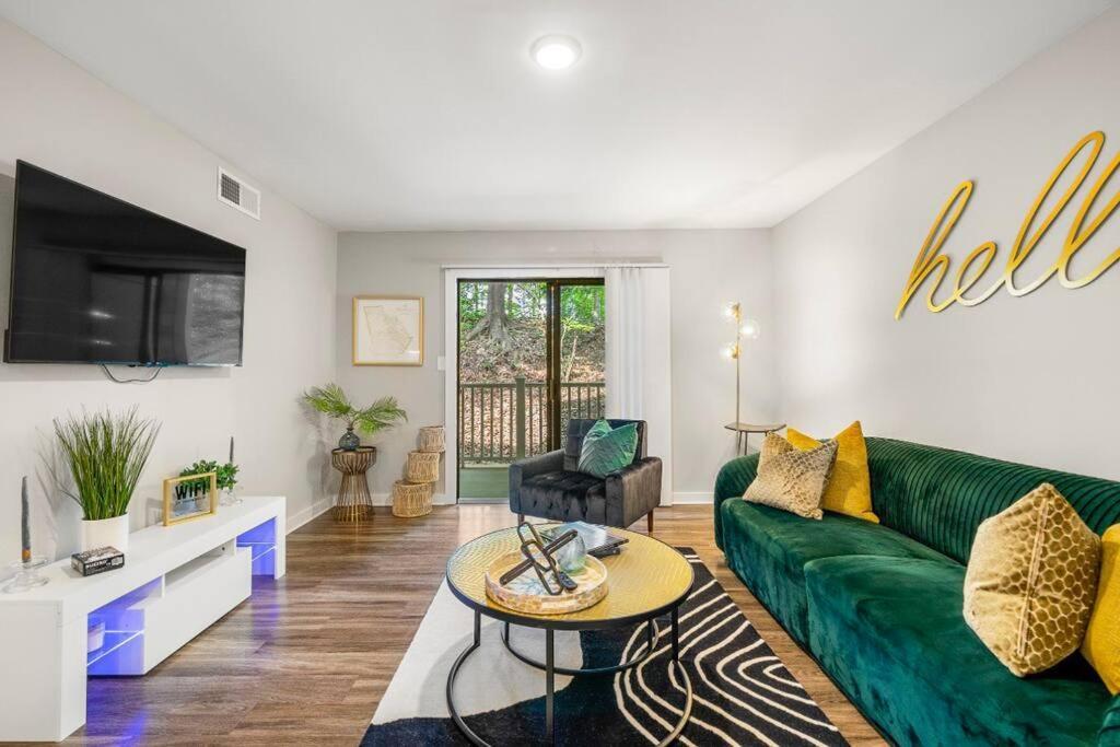 High-End On A Budget At Truist Park Atlanta Eksteriør bilde